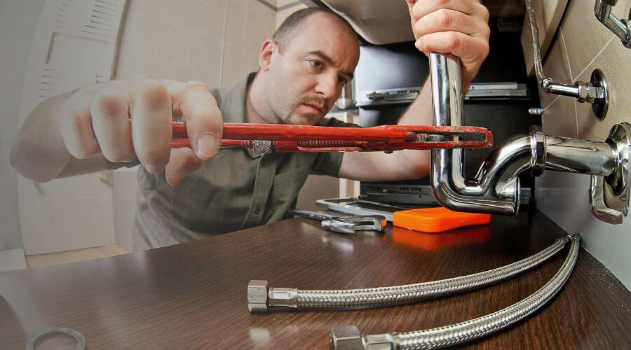 Professional clogged toilet repair in Stewartsville, MO